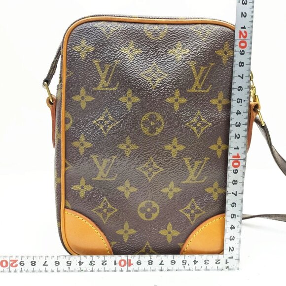 Authentic Louis Vuitton Amazon Brown Monogram Crossbody LCMON191-112025 - Picture 2 of 9